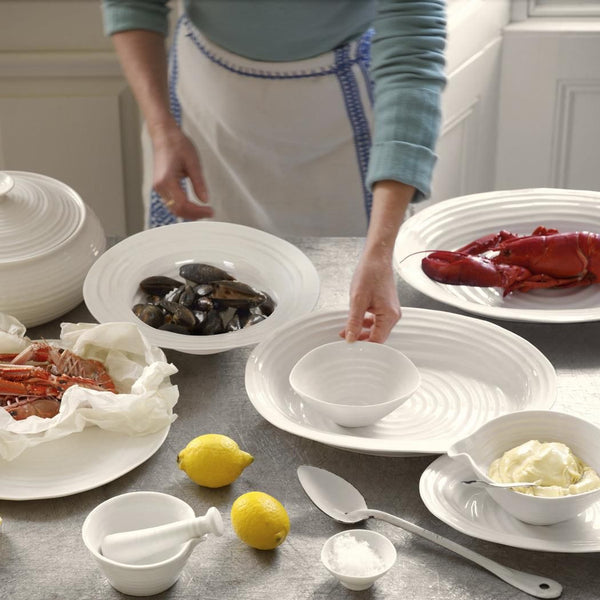 sophie_conran_white_with_serveware_1_8_471e4406-f67e-455c-83d4-c556202c3ac8_600x.jpg